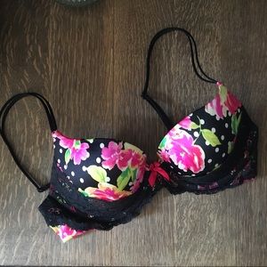 34C Very Sexy Push Up Bra Victoria’s Secret